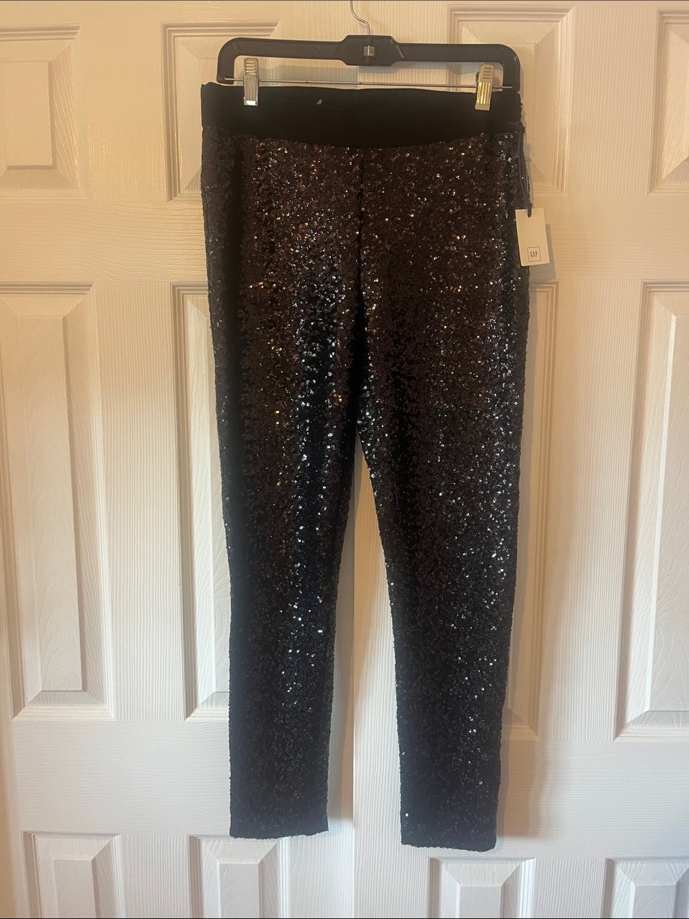 NWT GAP Women’s Black Sequin Skinny Pants Size Medium